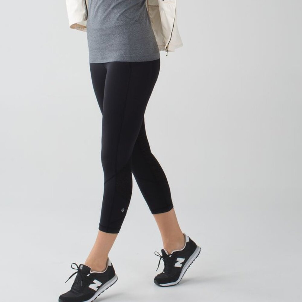 LULULEMON Run Tempo crop Leggings Ruched Leg Black Size 10